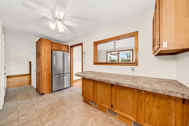 17 Dale Cir., Waltham, MA 02451