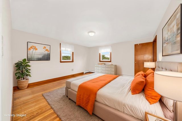17 Dale Cir., Waltham, MA 02451