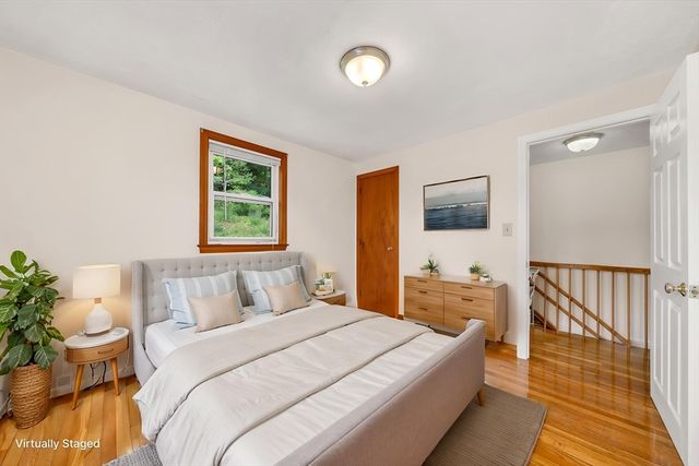 17 Dale Cir., Waltham, MA 02451