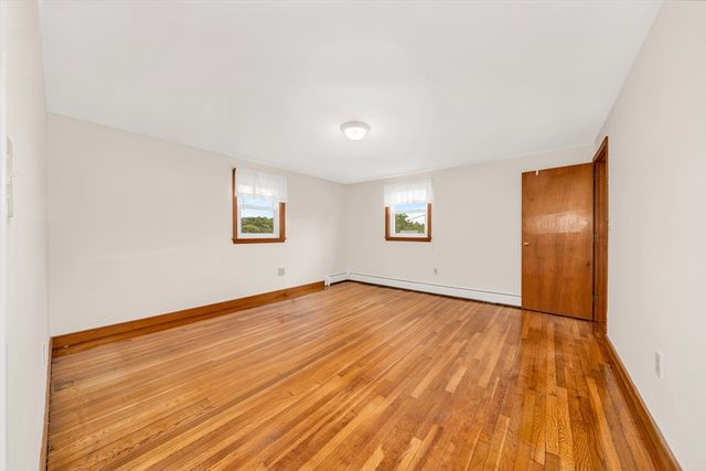 17 Dale Cir., Waltham, MA 02451