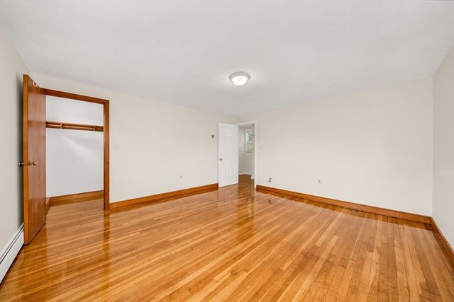 17 Dale Cir., Waltham, MA 02451