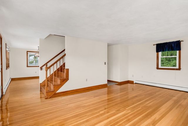 17 Dale Cir., Waltham, MA 02451