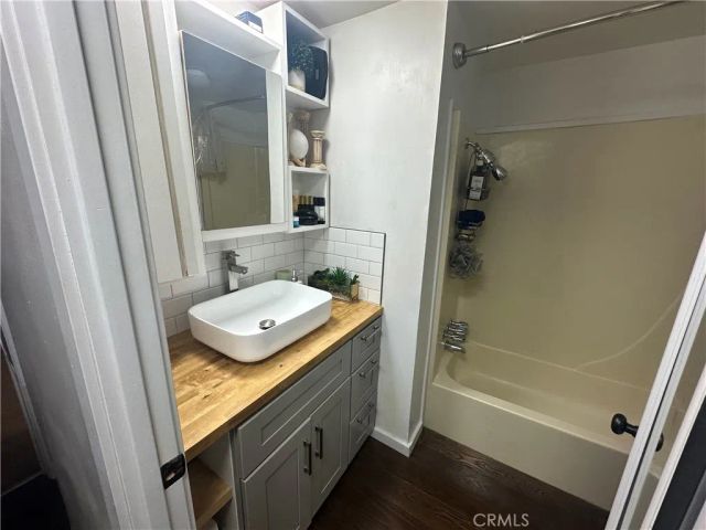 732 E Route 66 4, Glendora, CA 91740