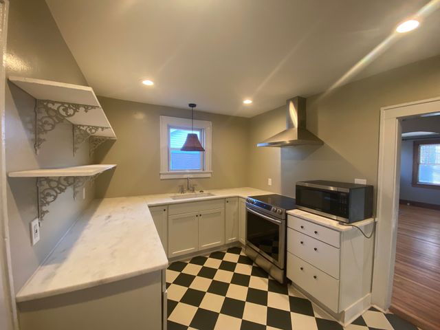 1003 N 16th St, Nashville, TN 37206