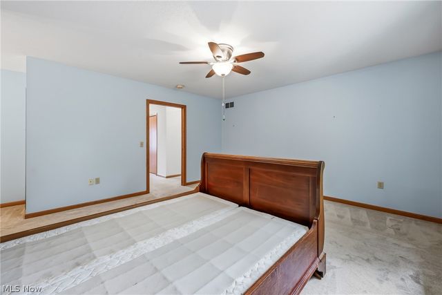 1453 Tripodi Circle C, Niles, OH 44446