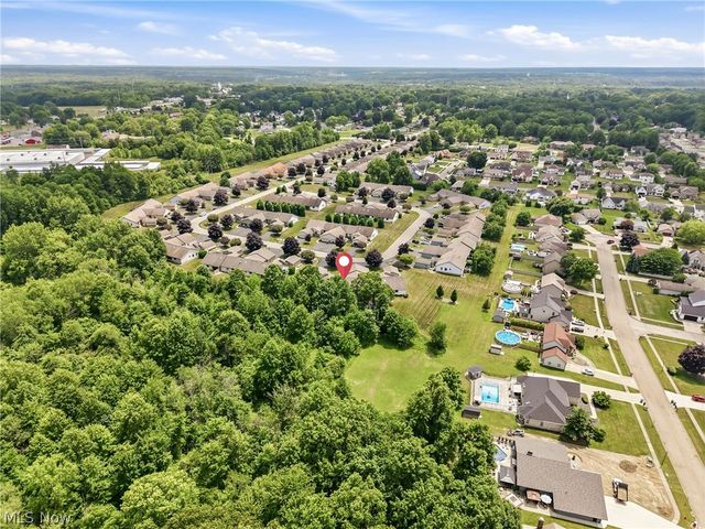 1453 Tripodi Circle C, Niles, OH 44446