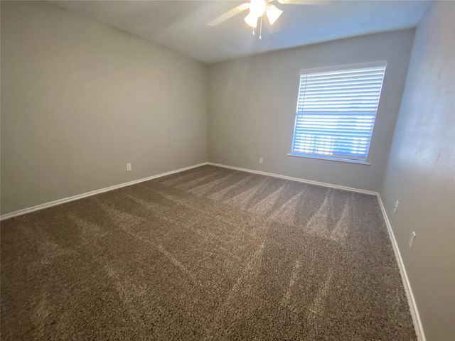2501 Gulf Freeway 274, Dickinson, TX 77539