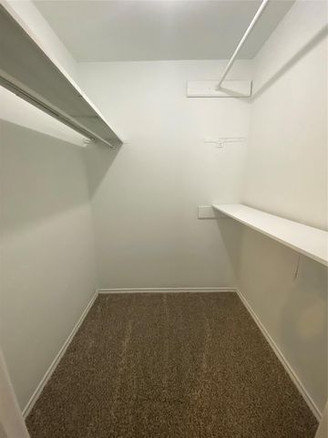 2501 Gulf Freeway 274, Dickinson, TX 77539
