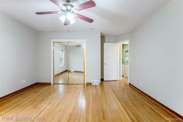 4141 Van Amberg Road, Brighton, MI 48114