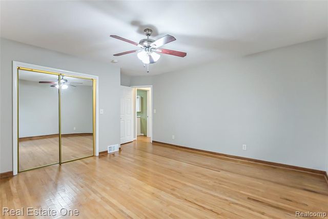 4141 Van Amberg Road, Brighton, MI 48114