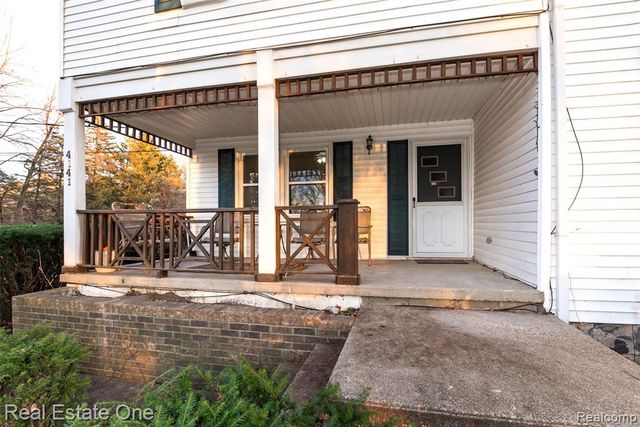 4141 Van Amberg Road, Brighton, MI 48114