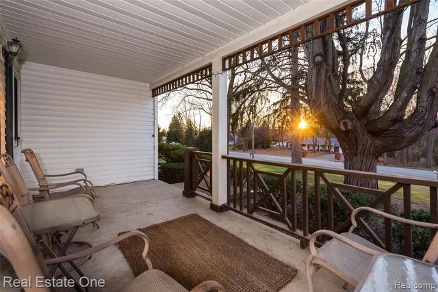 4141 Van Amberg Road, Brighton, MI 48114