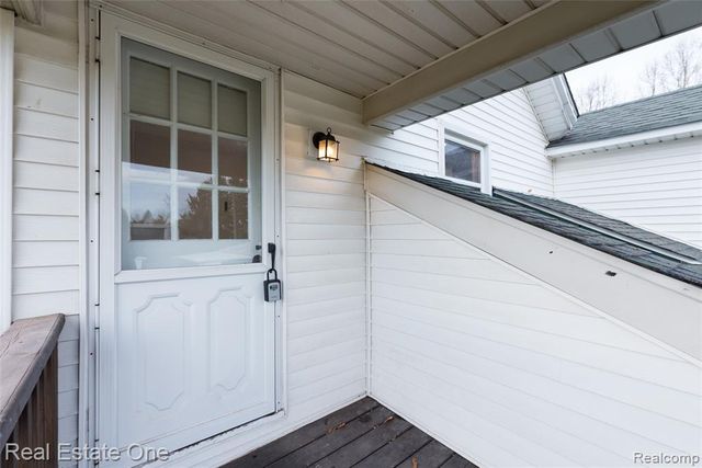 4141 Van Amberg Road, Brighton, MI 48114