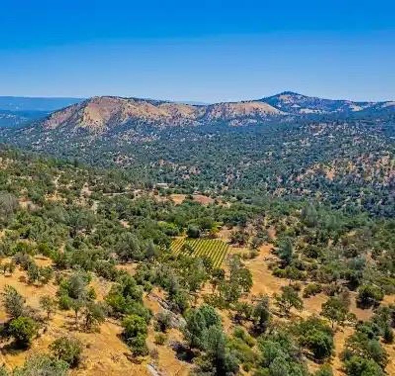 Image 1 of property listing at 49610 House Ranch Road, O Neals, CA 93645