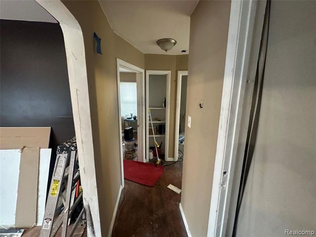 19131 Stansbury Street, Detroit, MI 48235