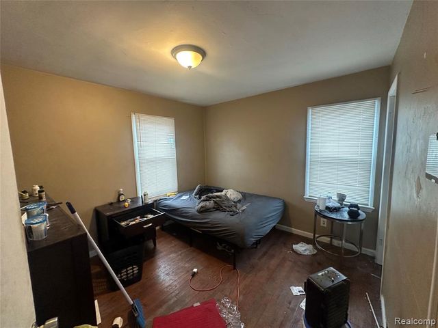 19131 Stansbury Street, Detroit, MI 48235