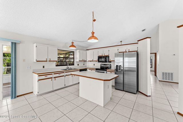861 Yorktowne Drive, Rockledge, FL 32955