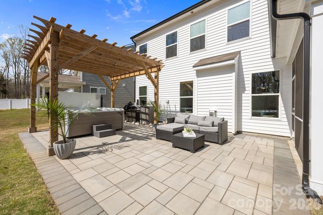 154 Cotton Field Drive, Statesville, NC 28677