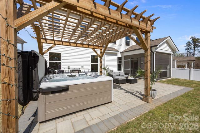 154 Cotton Field Drive, Statesville, NC 28677