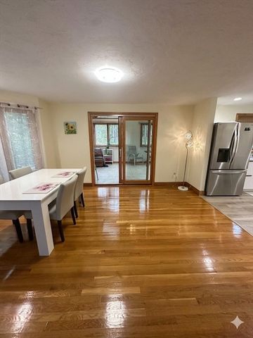 251 Cox St, Hudson, MA 01749
