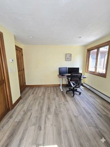 251 Cox St, Hudson, MA 01749