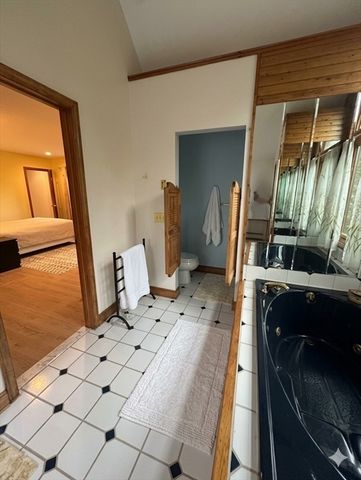251 Cox St, Hudson, MA 01749