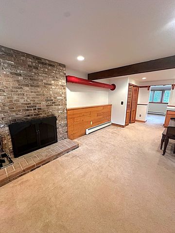251 Cox St, Hudson, MA 01749