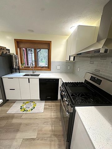 251 Cox St, Hudson, MA 01749