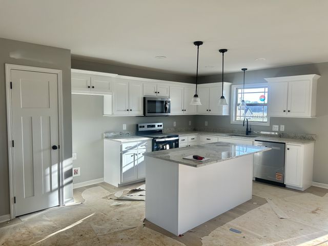 435 Randall Ln, Manchester, TN 37355