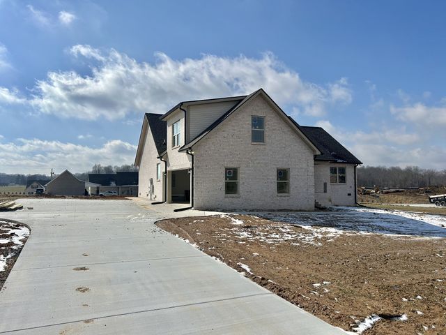 435 Randall Ln, Manchester, TN 37355