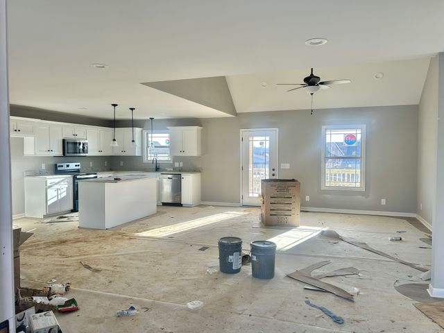 435 Randall Ln, Manchester, TN 37355