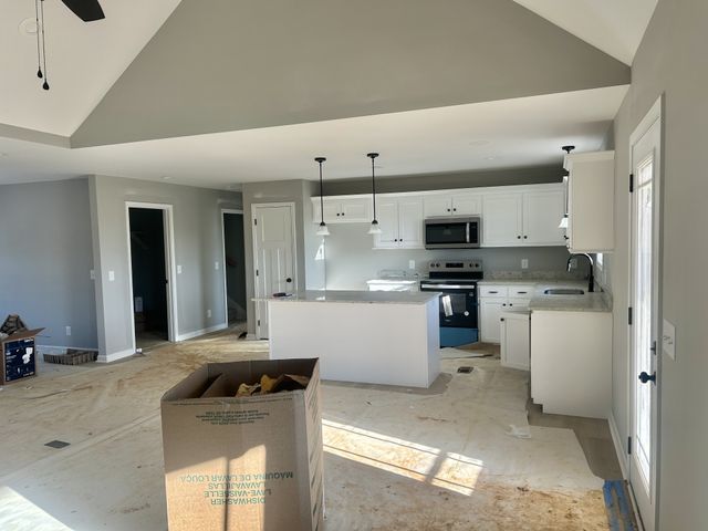 435 Randall Ln, Manchester, TN 37355