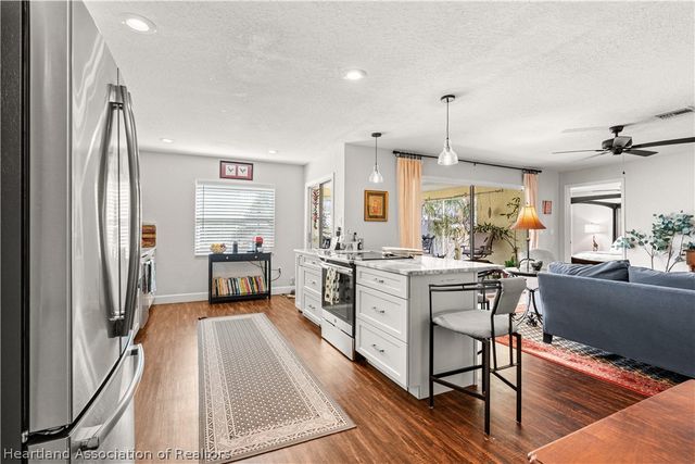 237 Wild Duck Point, Lorida, FL 33857