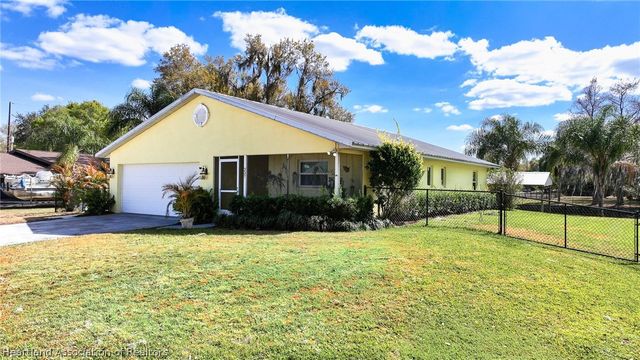 237 Wild Duck Point, Lorida, FL 33857