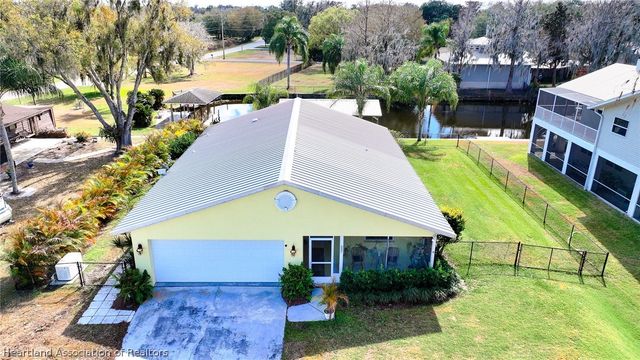 237 Wild Duck Point, Lorida, FL 33857