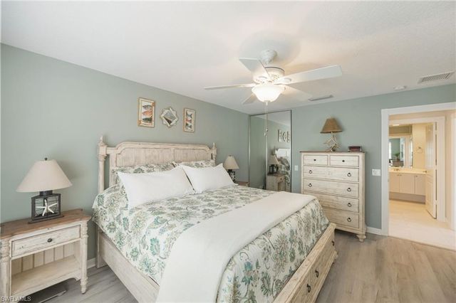 3006 Futuna LN, Naples, FL 34119