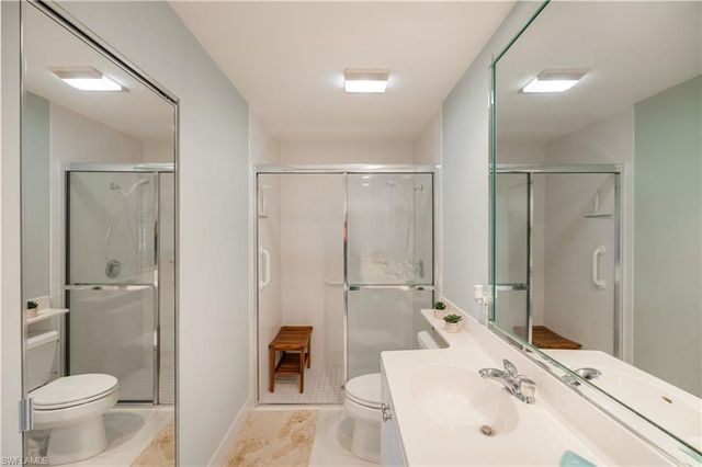 3006 Futuna LN, Naples, FL 34119