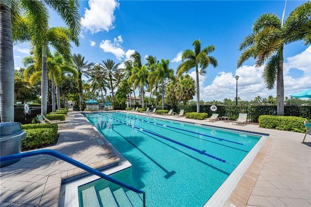 3006 Futuna LN, Naples, FL 34119