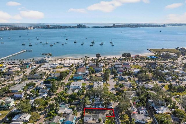 3020 CLINTON STREET S, Gulfport, FL 33707