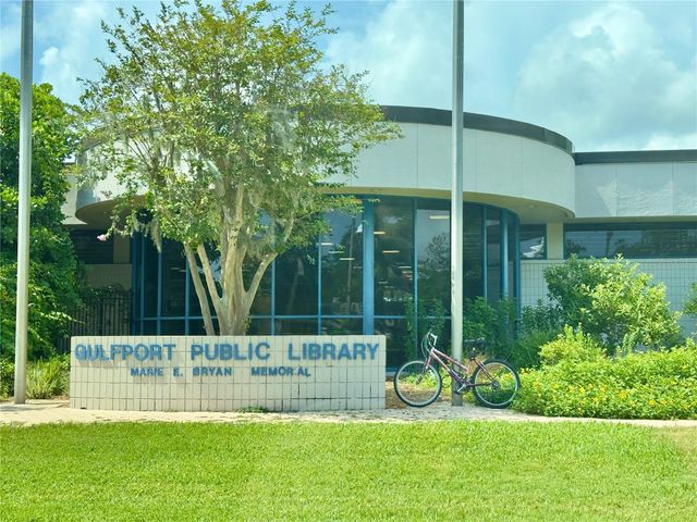 3020 CLINTON STREET S, Gulfport, FL 33707