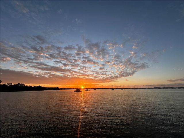 3020 CLINTON STREET S, Gulfport, FL 33707