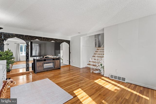 315 STATE ST, Blackwood, NJ 08012