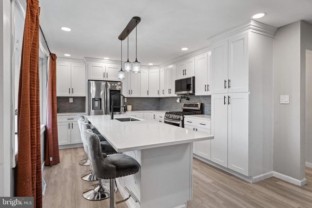 315 STATE ST, Blackwood, NJ 08012
