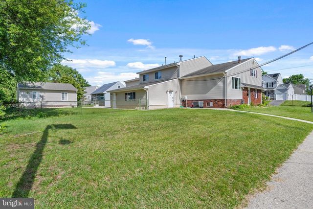 315 STATE ST, Blackwood, NJ 08012