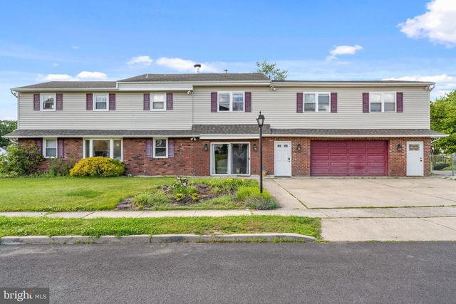 315 STATE ST, Blackwood, NJ 08012