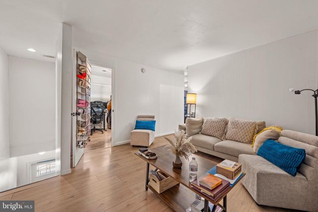 315 STATE ST, Blackwood, NJ 08012