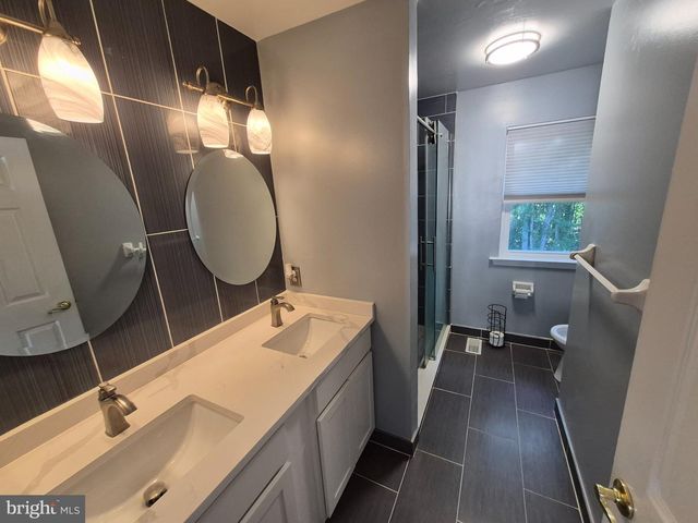 422 POST OAK LN, Newark, DE 19702