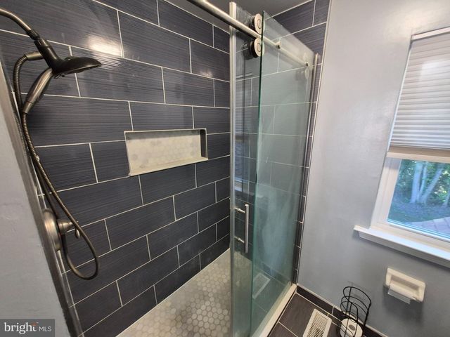 422 POST OAK LN, Newark, DE 19702