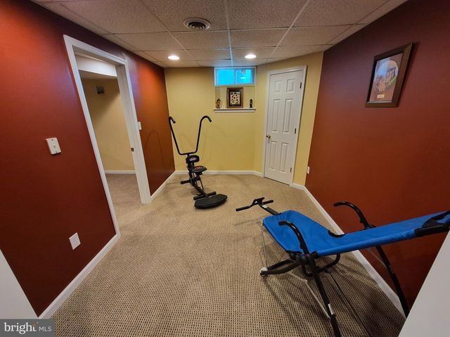 422 POST OAK LN, Newark, DE 19702