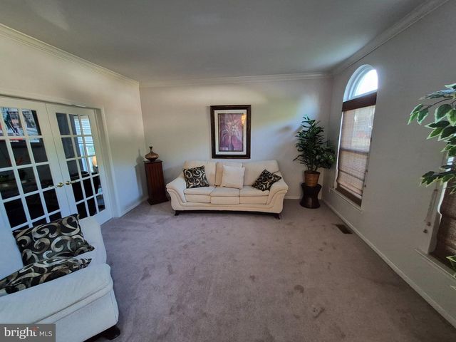 422 POST OAK LN, Newark, DE 19702